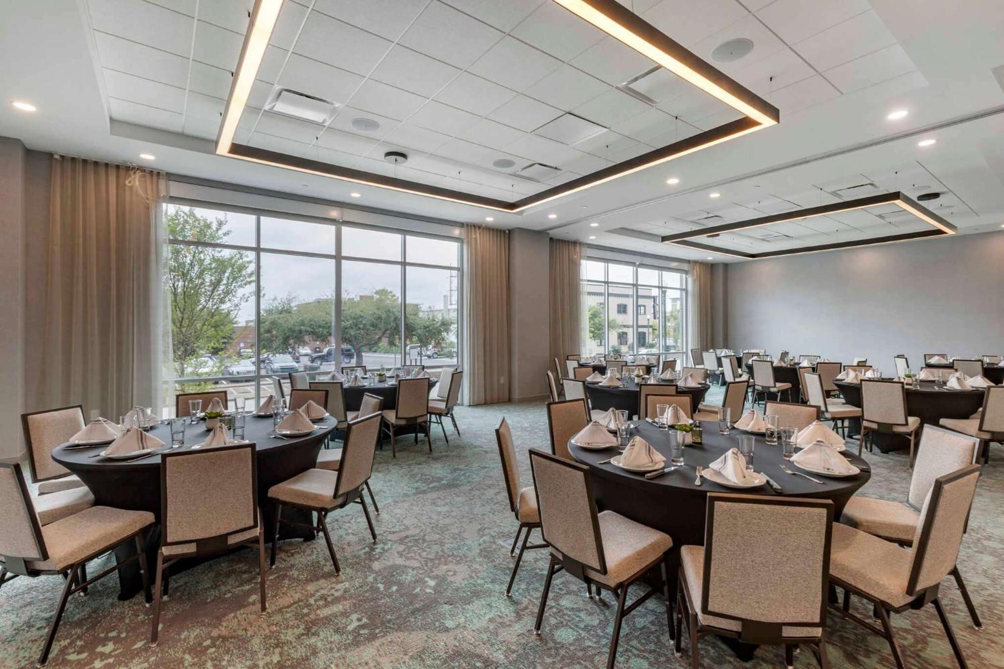 Cambria Hotel Columbia Downtown The Vista Экстерьер фото